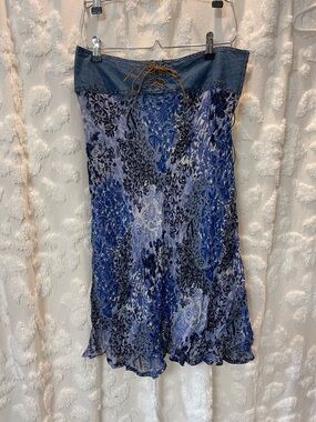 Vintage Faded Glory skirt with corset Jean detail and floral bottom